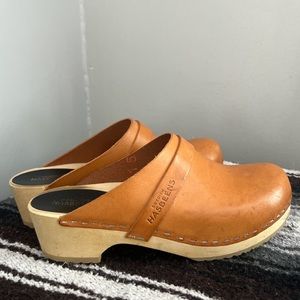 Swedish Hasbeens husband clog. 37